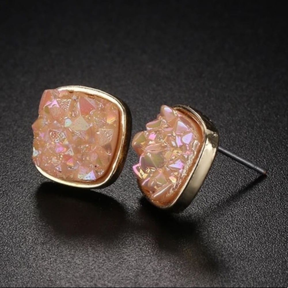 GORGEOUS Gold & Crystal Druzy Stud Earrings PINK